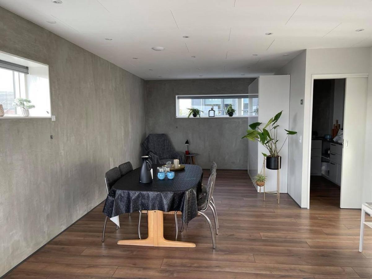 טורשאבן Modern Apartment With City & Oceanside View מראה חיצוני תמונה